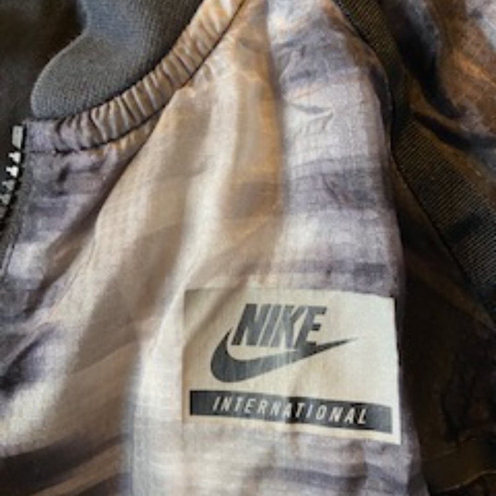 Nike Jacket - Picture 4 of 6